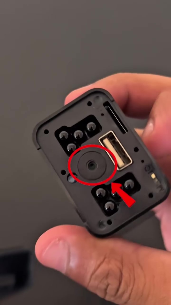 1080P Mini Charger Security Camera