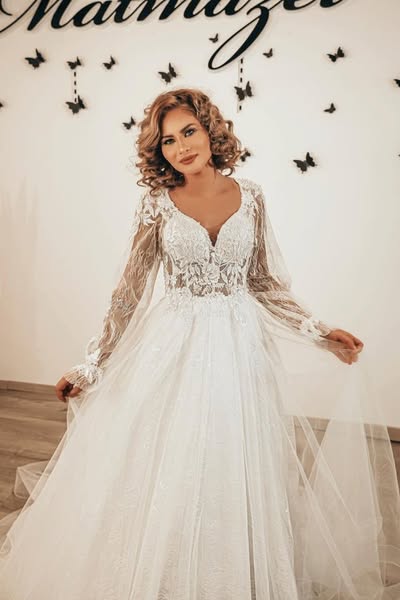 A-Line Sweetheart Lace Long Sleeves Wedding Dress Appliques Tulle | WD0423 Red-US20W