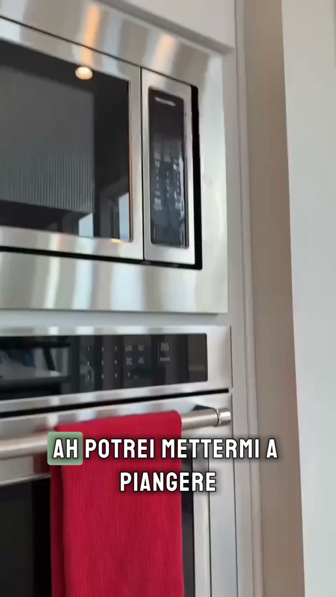 Il panno magico che pulisce con l'acqua