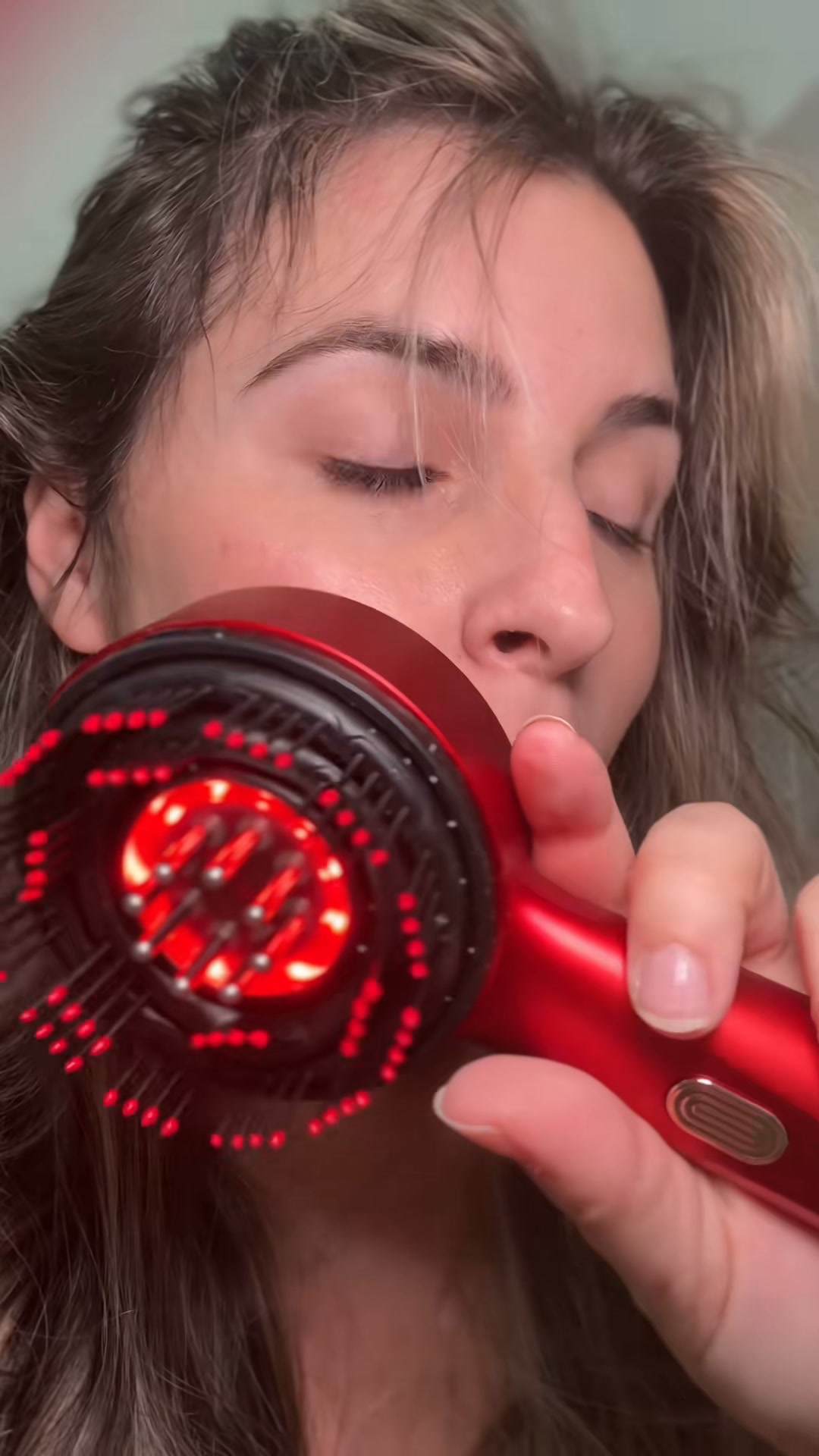 3-in-1: Get yourself a hair brush that does it all!