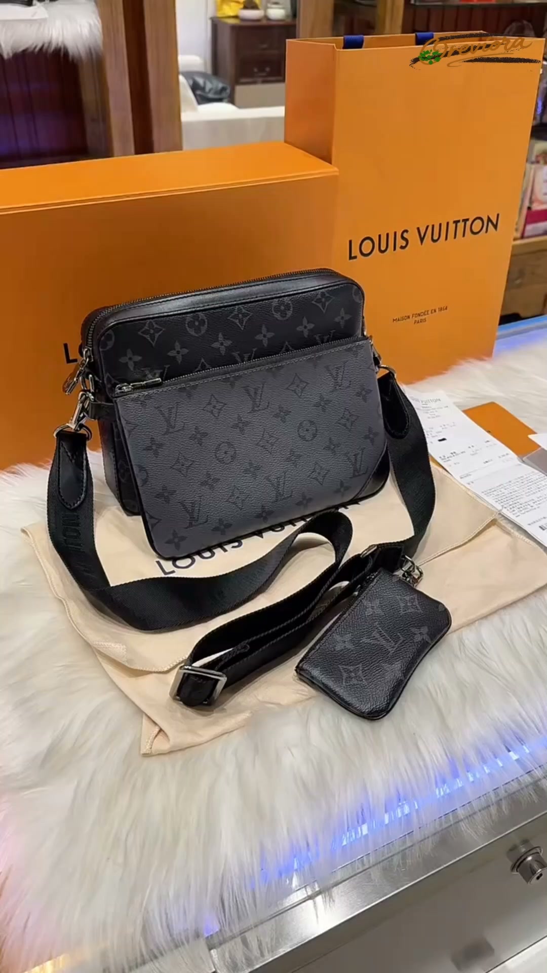 3-in-1 Crossbody Bag – Stylish & Practical Everyday Essential