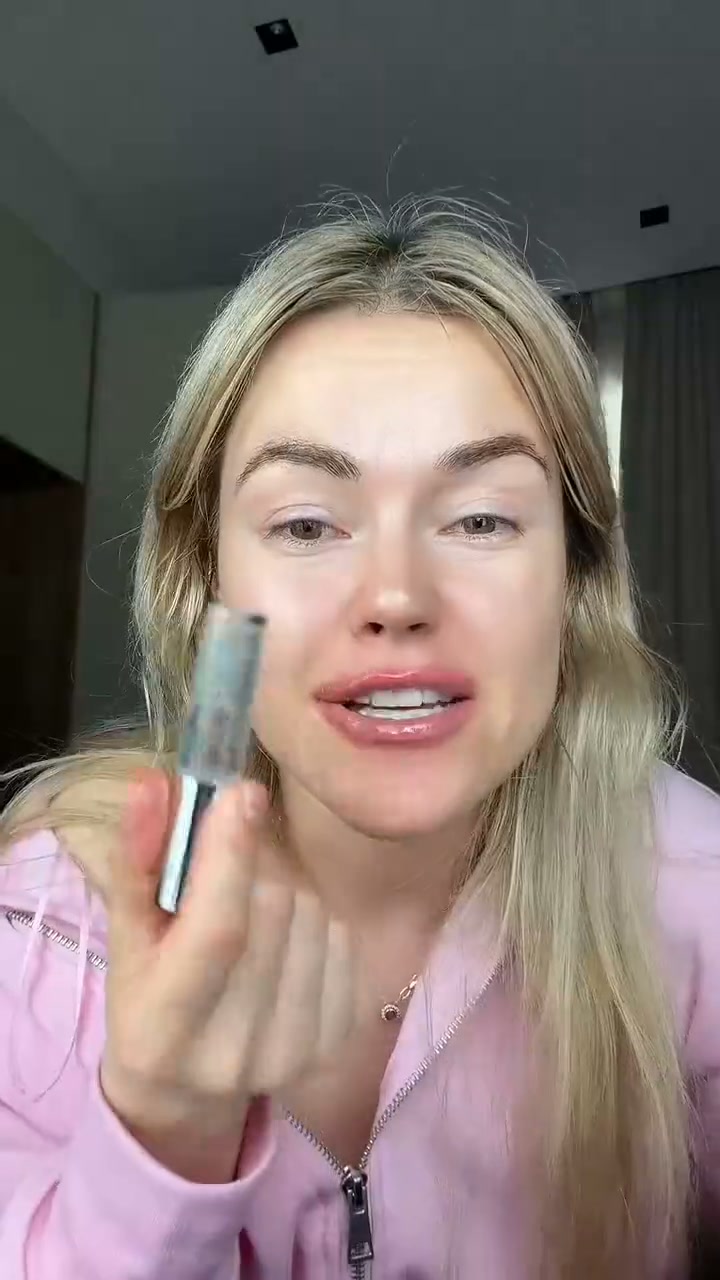 Midday Lip Refresh