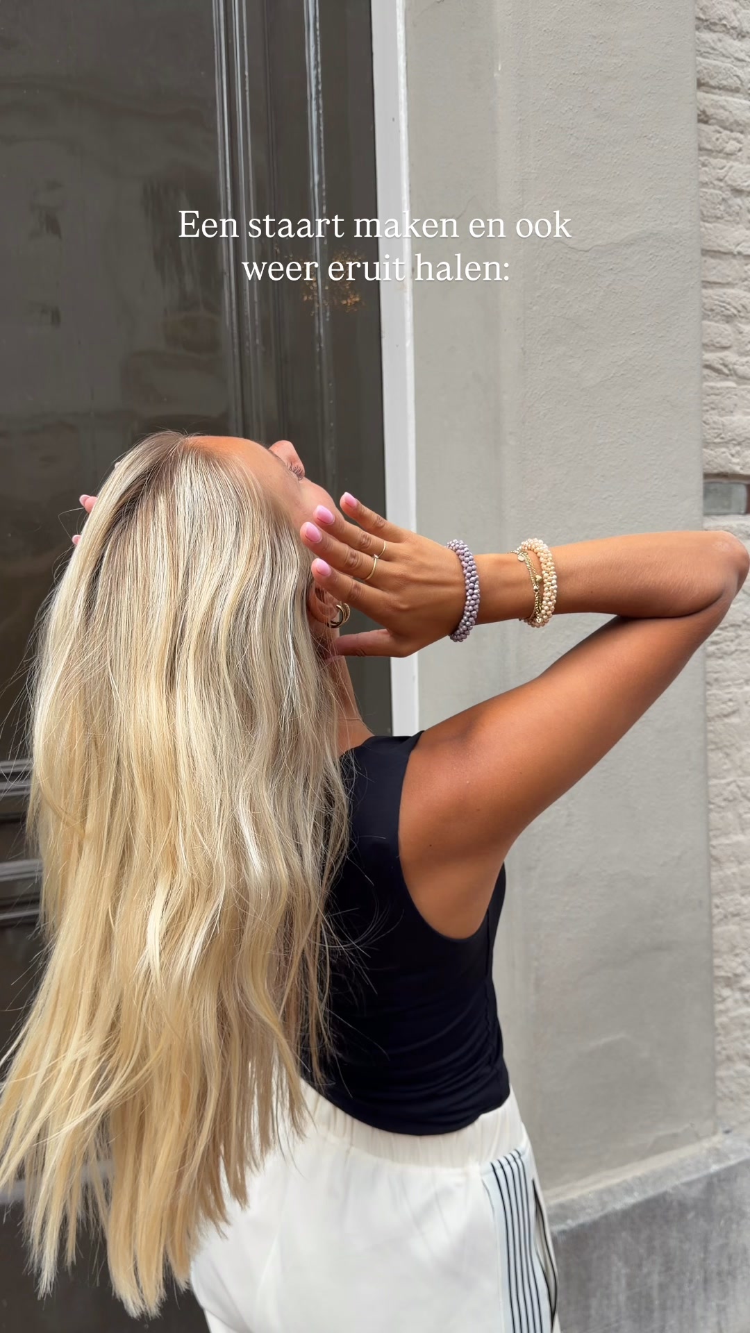 Je elastiek. Je armband. Eén ding