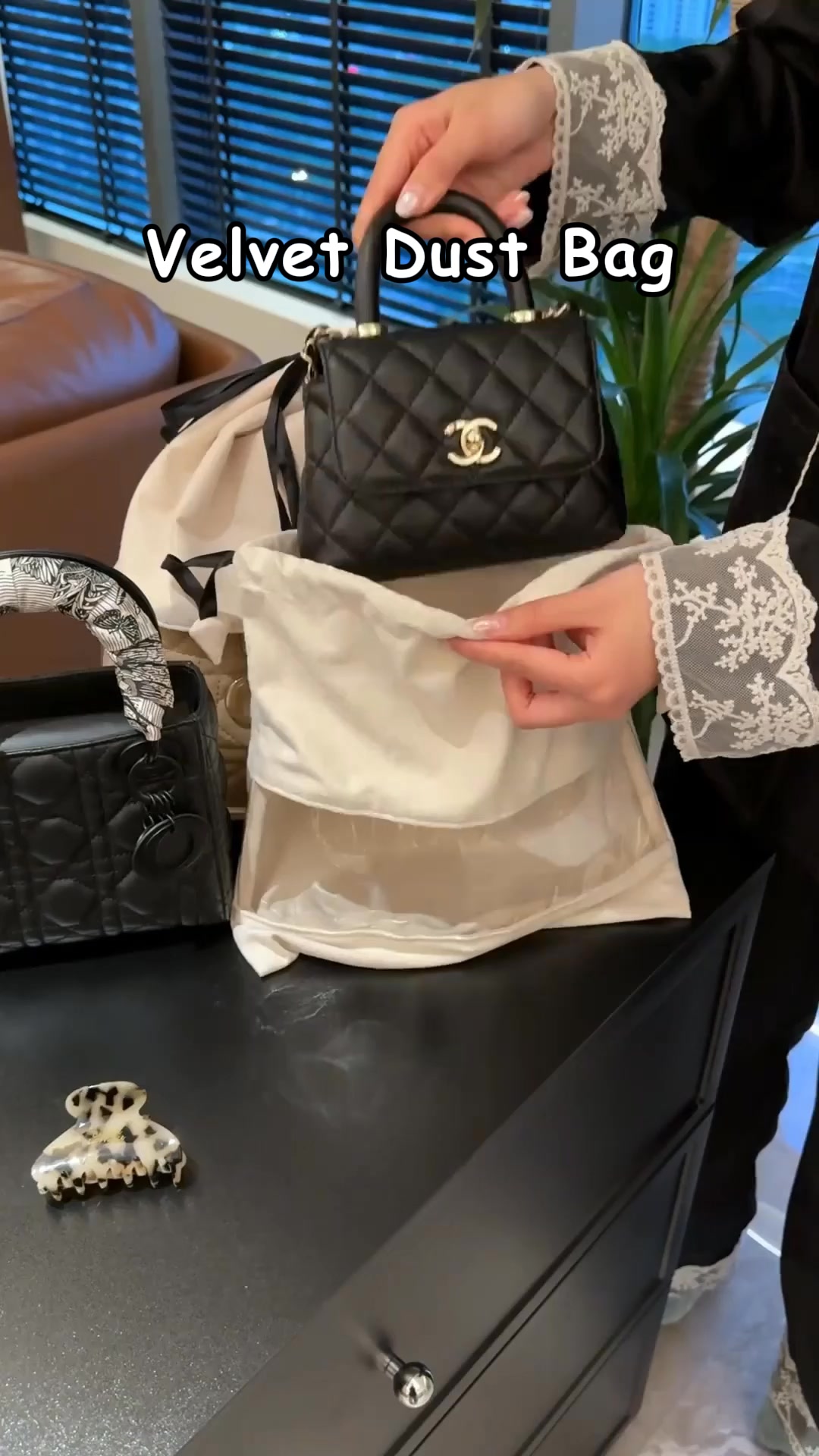 Velvet Dust Bag with Clear Window for Handbags