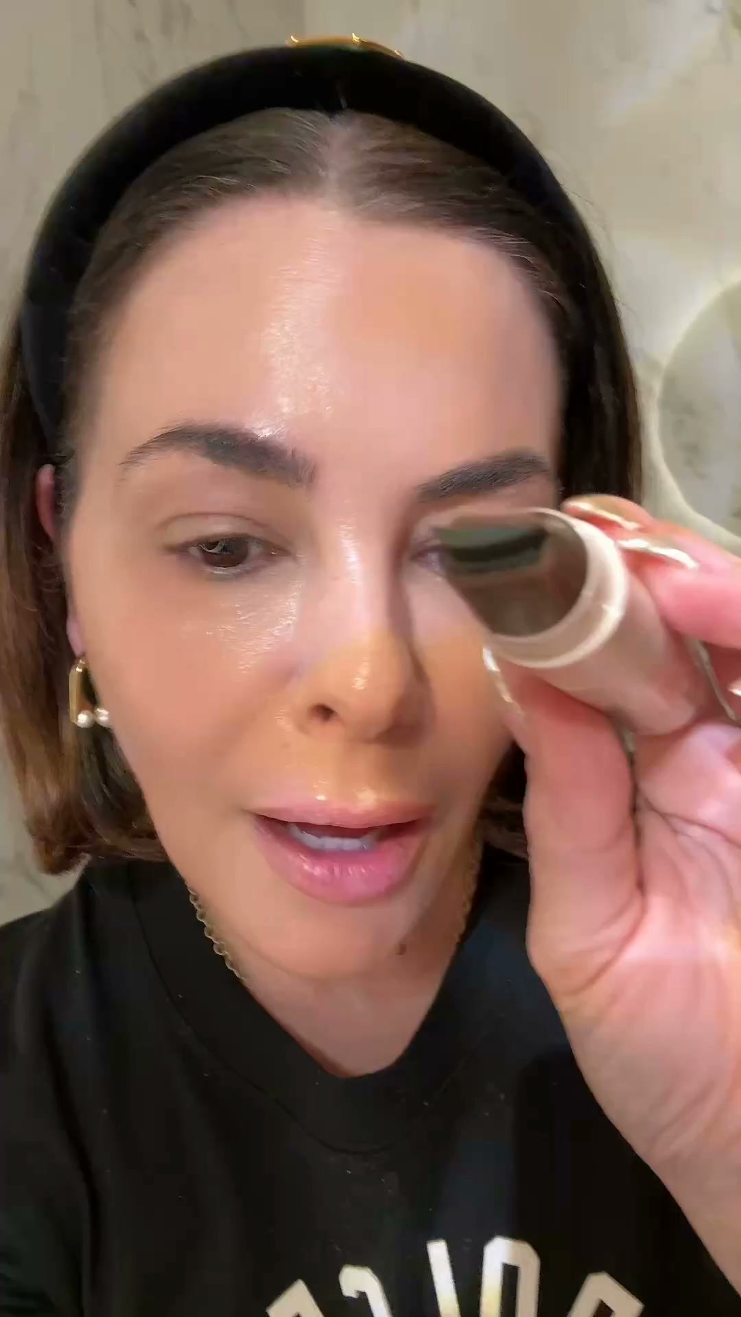 Ton eyeliner en 10 secondes. Sans trembler.