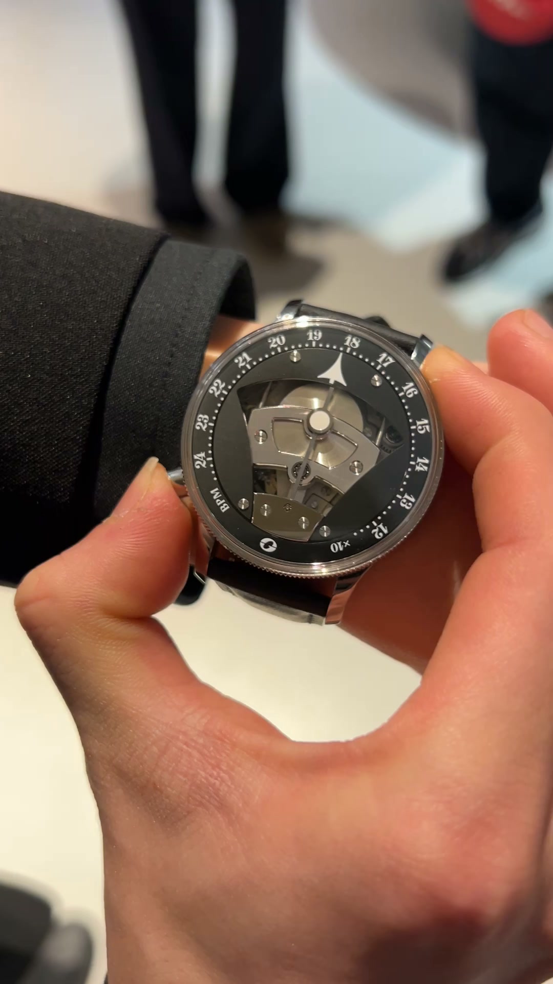 "Free Tempo" Mechanical Watch