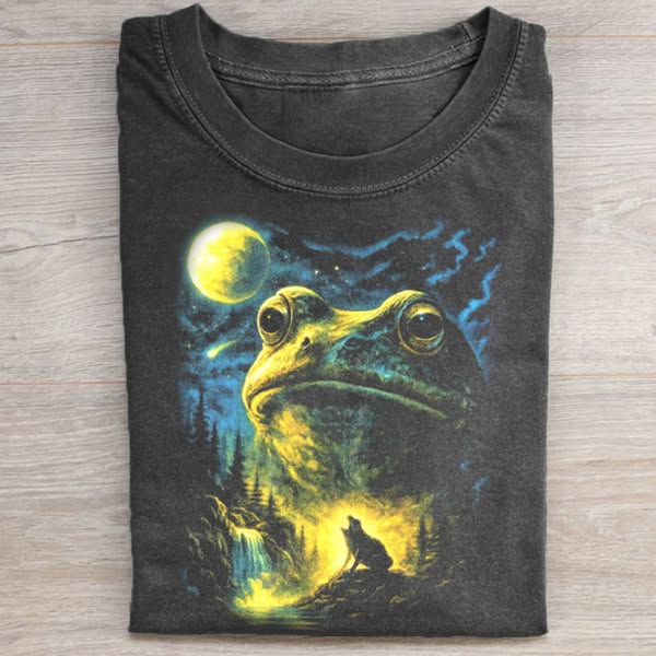 Frog Howling to the Moon T-shirt
