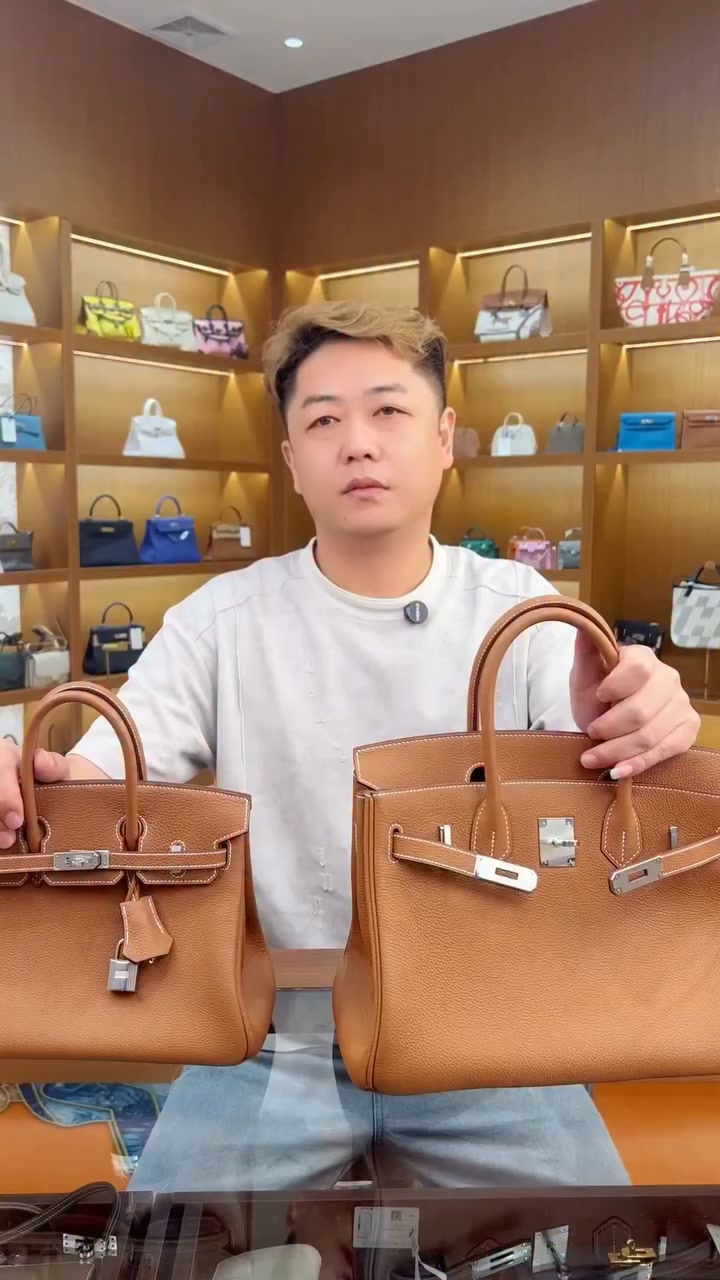 Luxury Bags Without the Luxury Price!