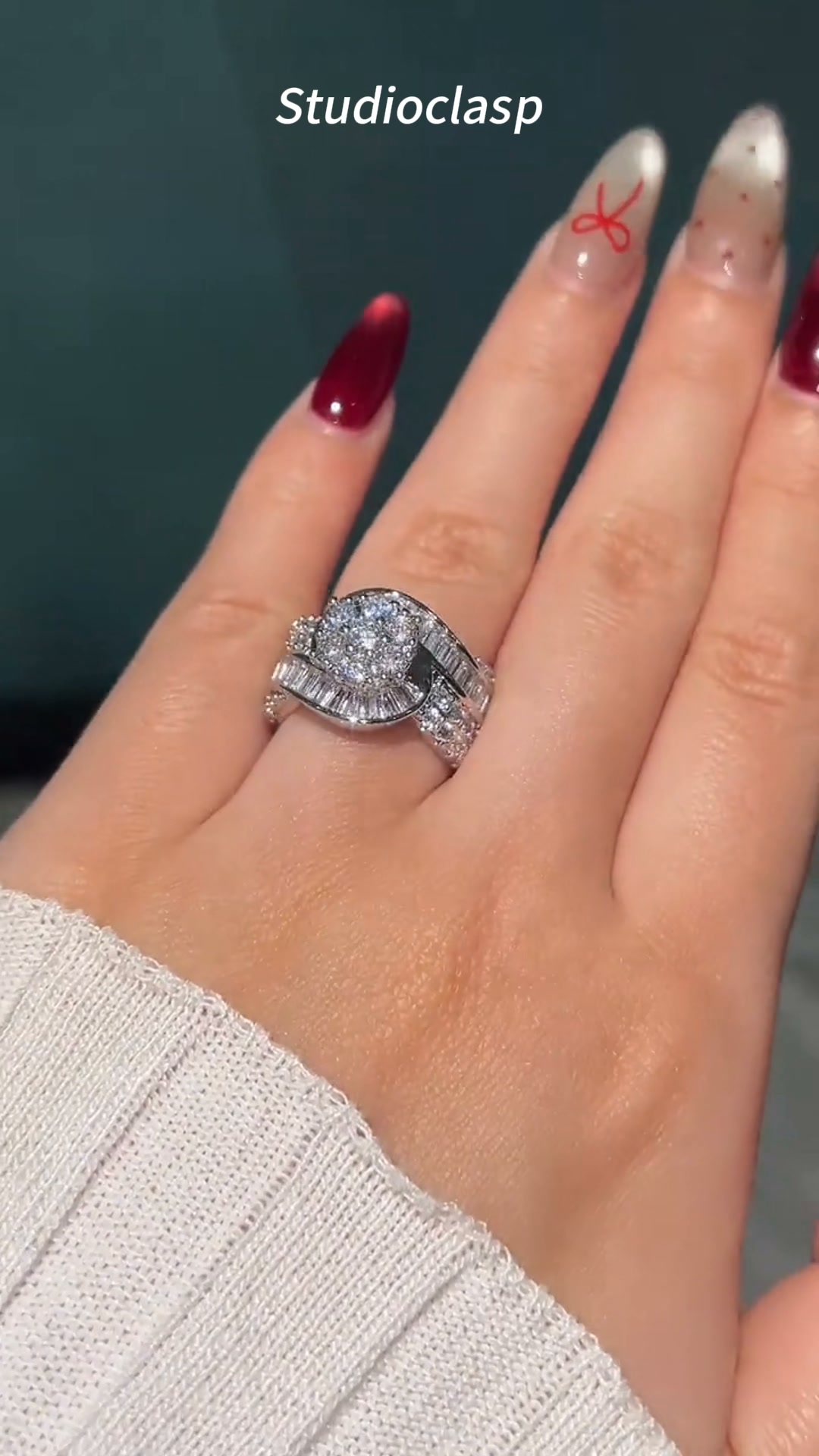 Twist Cluster Diamond Statement Ring For Women Wedding Engagement Party Luxury Cocktail Jewelry