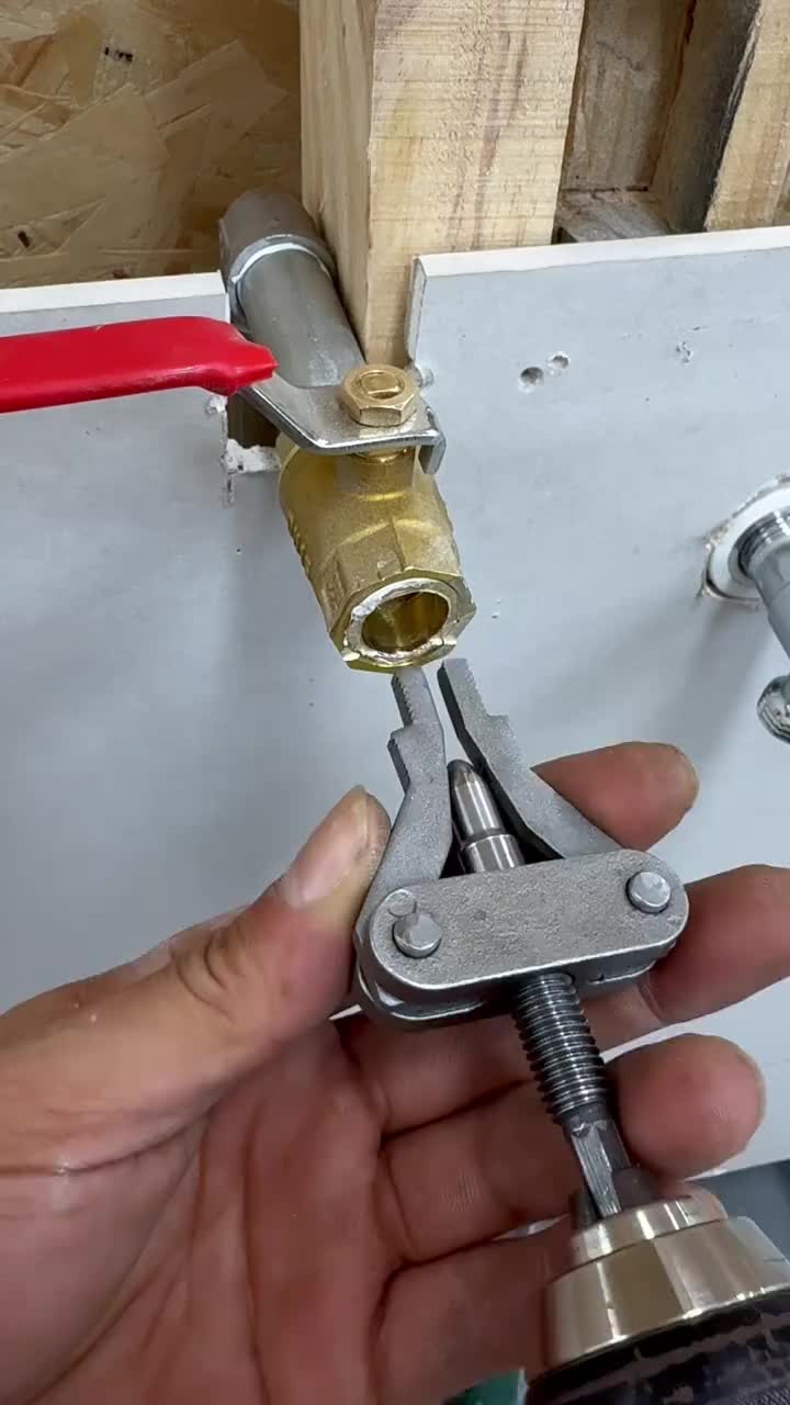 Universal Broken Pipe Extractor