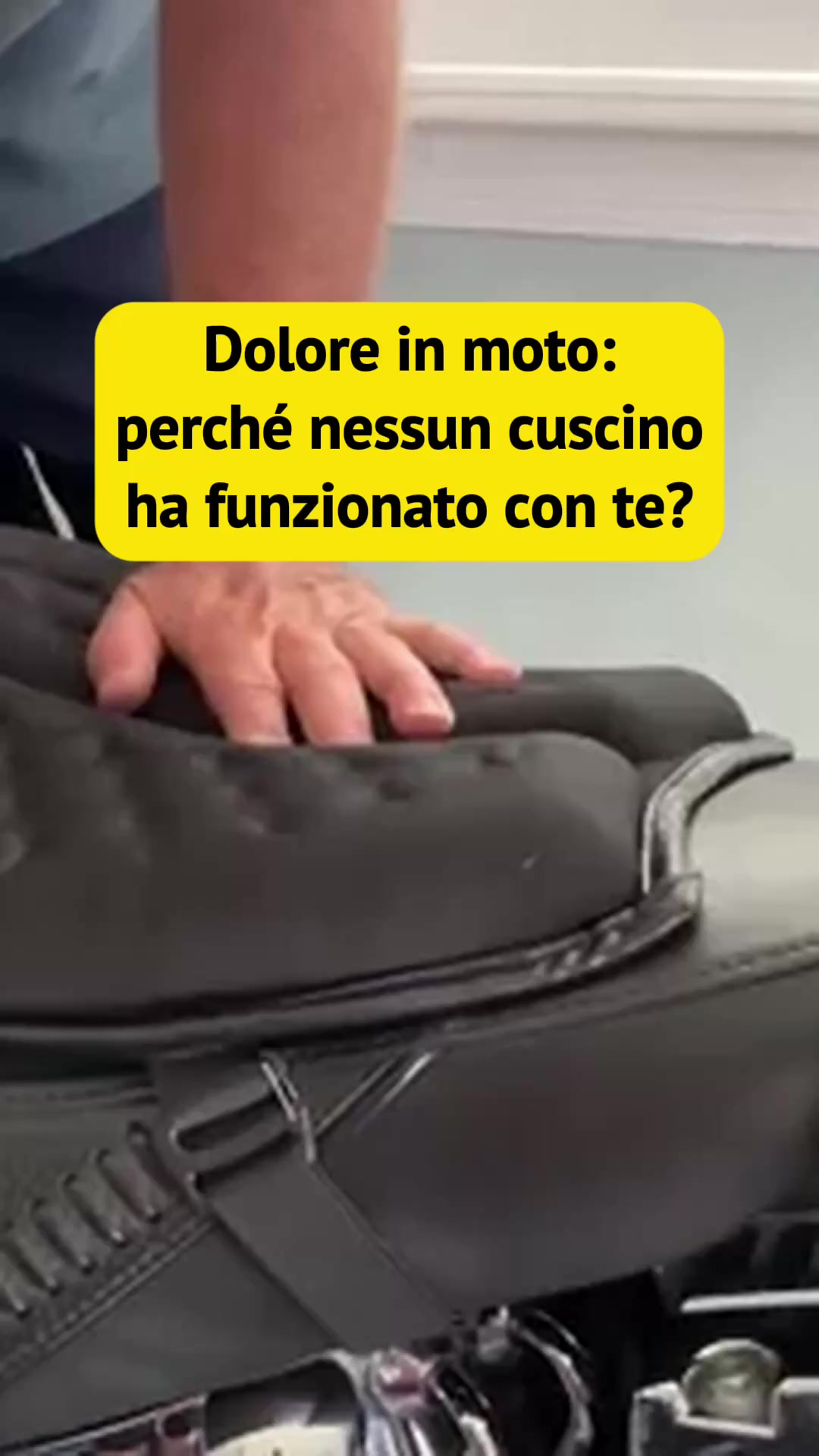 Il coccige non tocca più la sella
