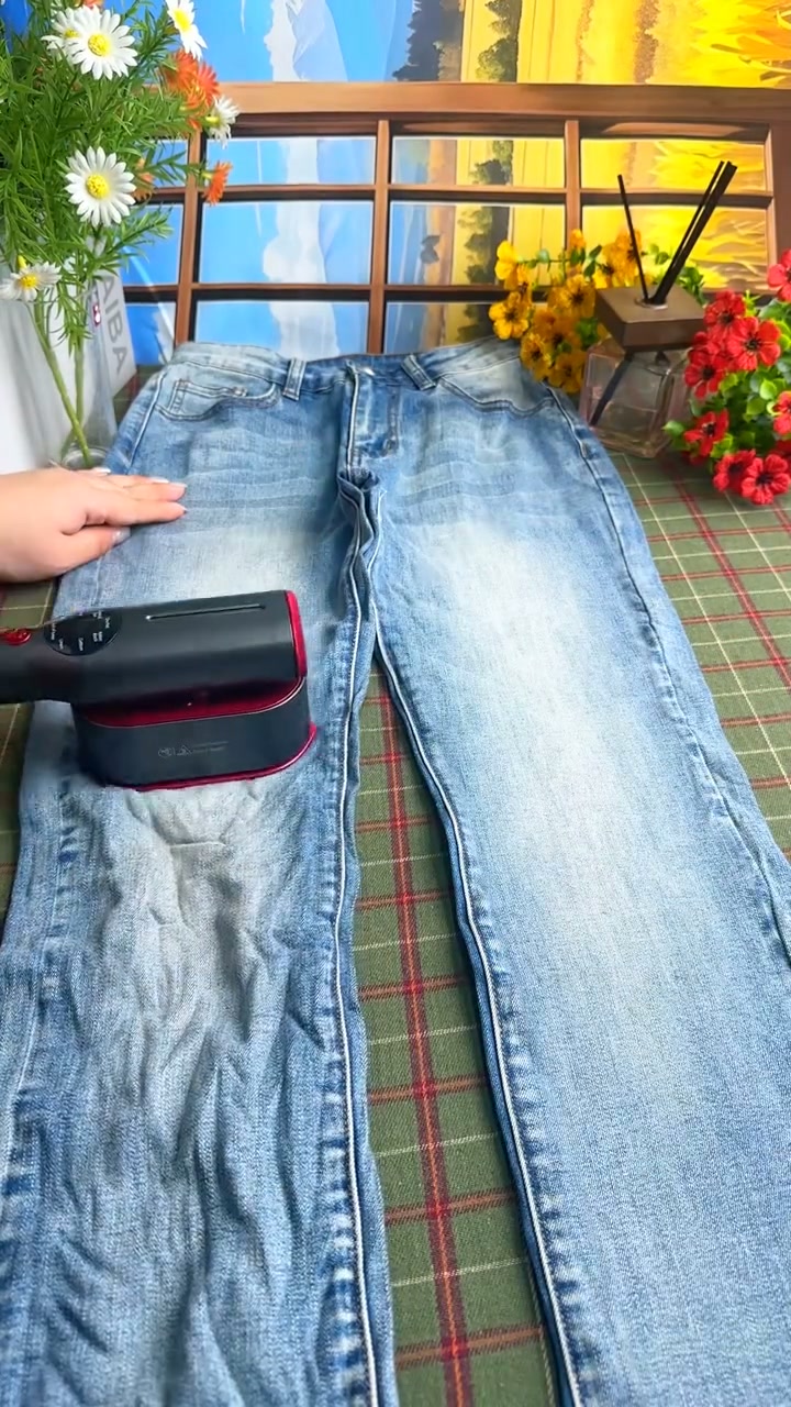 Limited-time 50% offPortable Mini Steam Iron