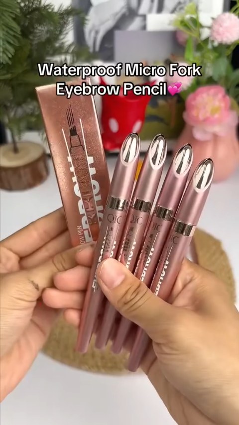 Rose Gold Four-Prong Eyebrow Pencil