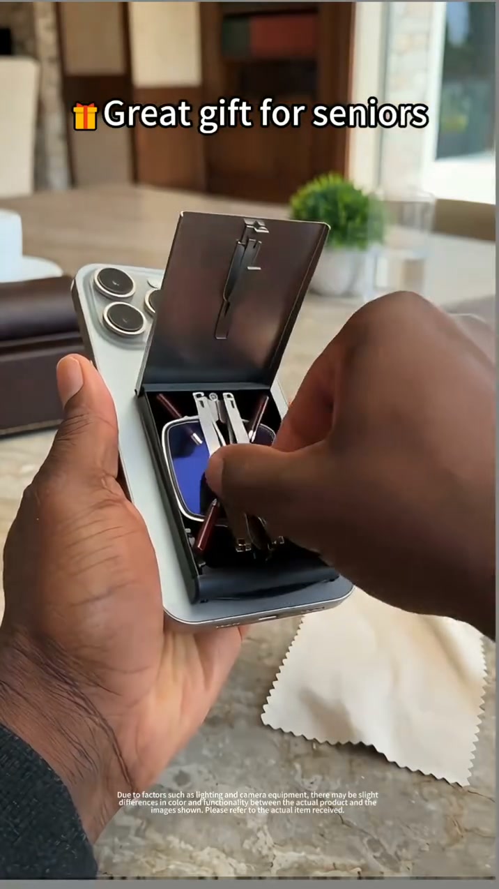 Weightless Folding Readers in a Sleek Metal Vault | Read Anywhere