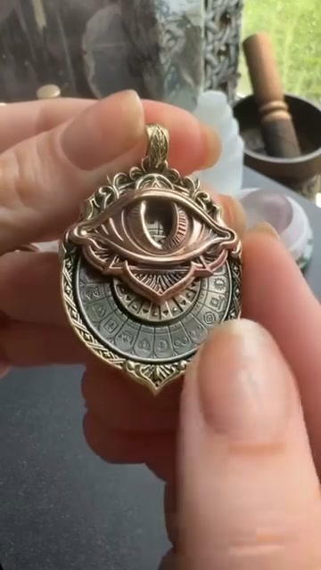 Handmade Tarot Vision Pendant: Connect to Cosmic Wisdom Anytime（Cheat Sheet Included)
