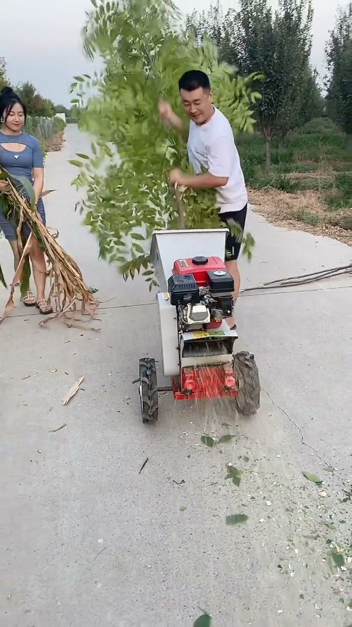 Turn Yard Waste Into Rich Mulch!