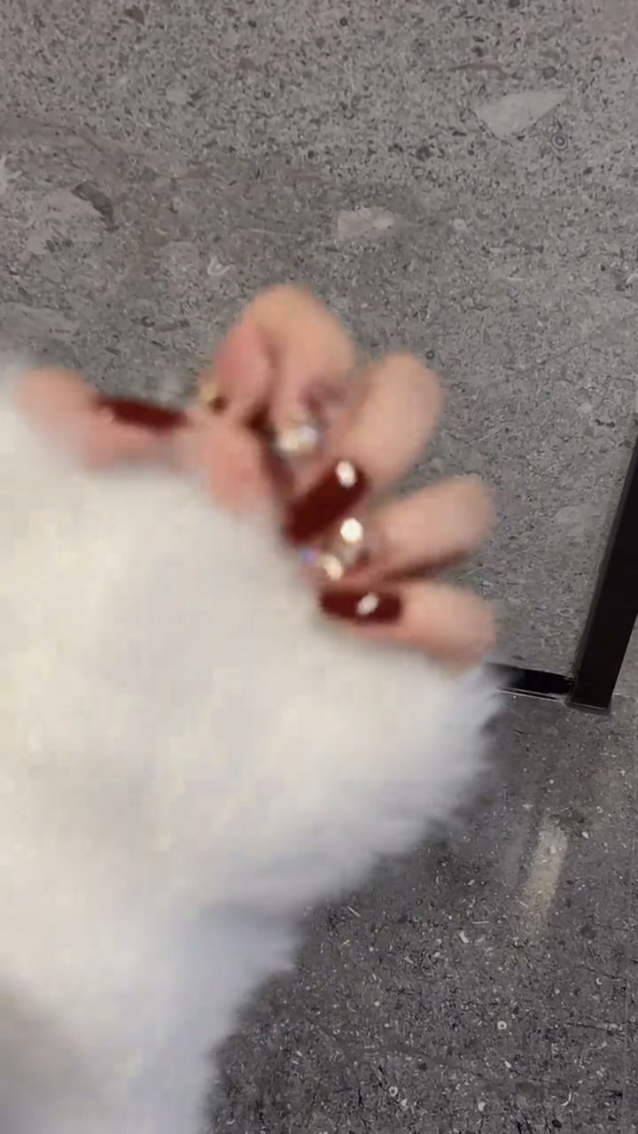 Nails Made to Stand Out