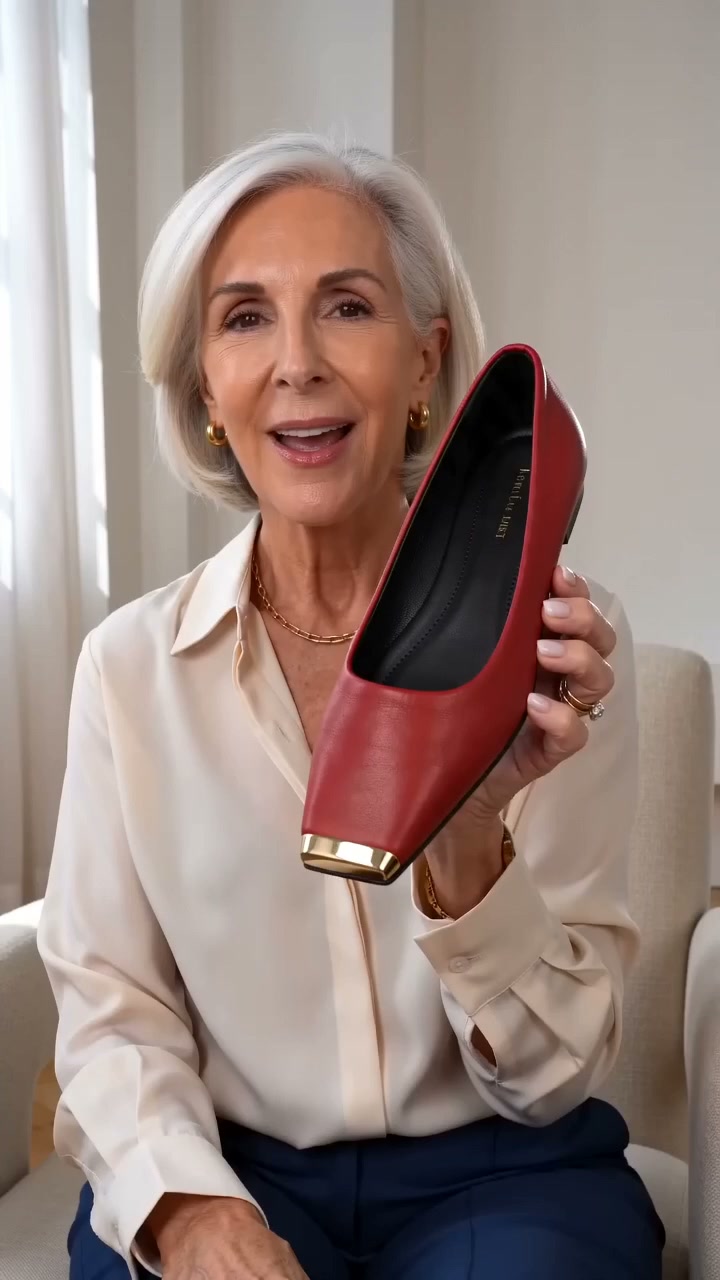 Vivienne Leather Flats