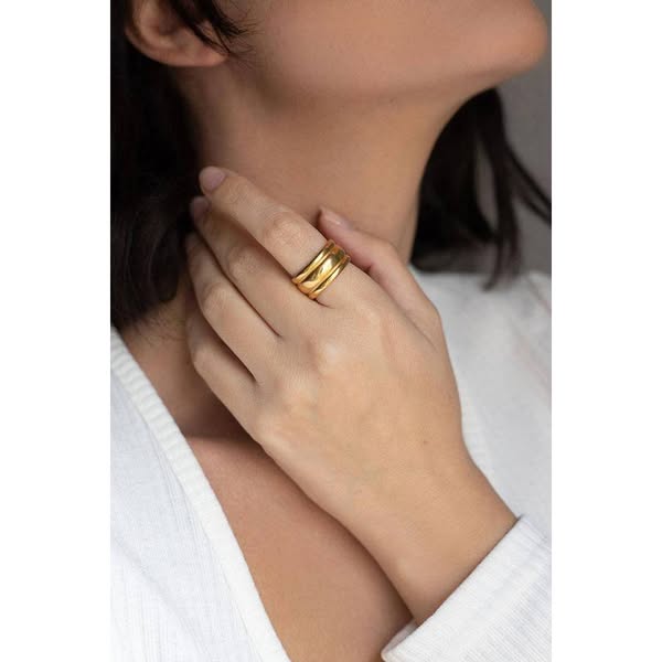Estella Strips Ring