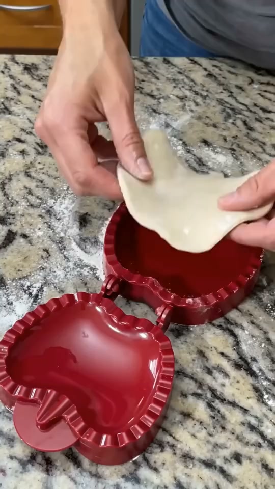 Beginner-Friendly Mini Hand Pie Press Mold – 6 Fun Shapes for Easy Homemade Pastries