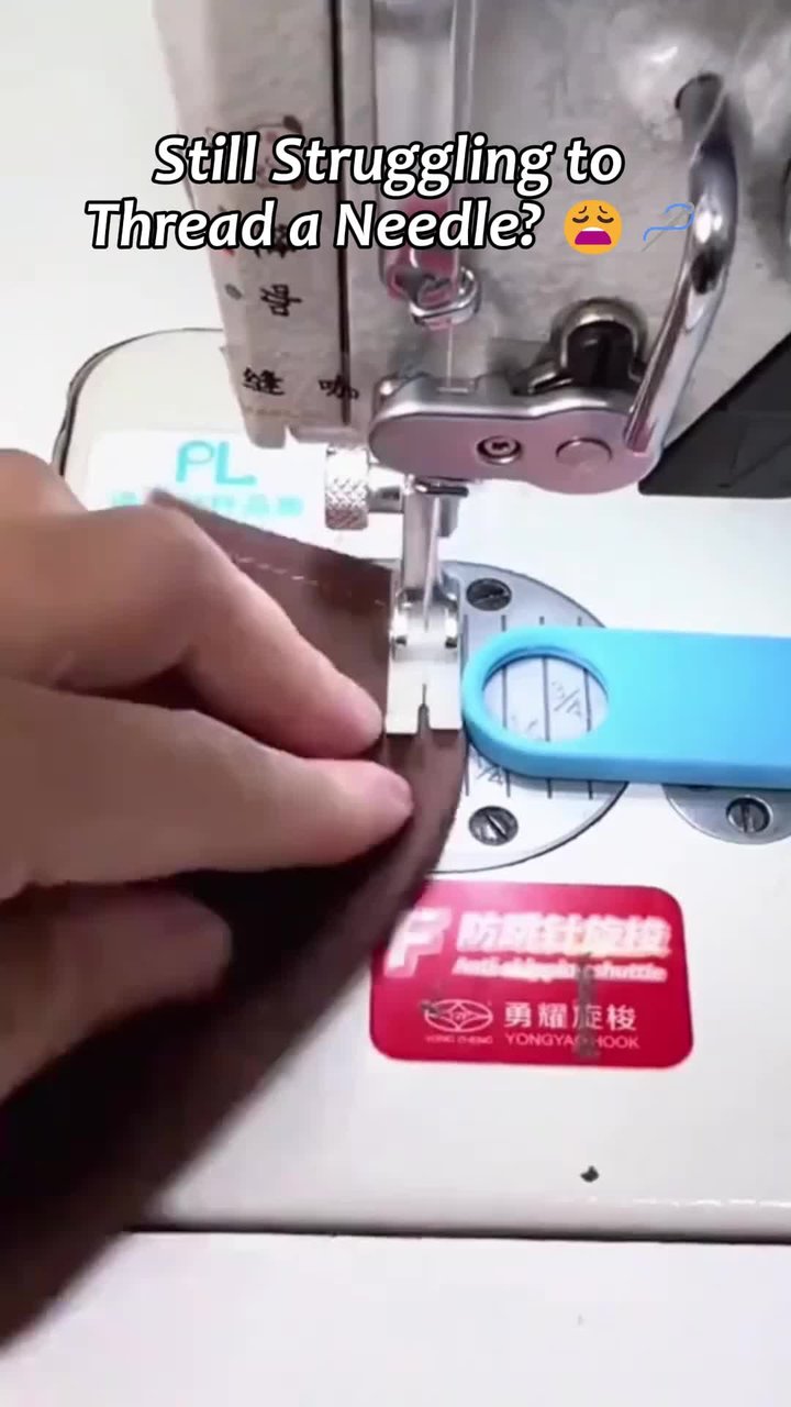 4-in-1 Needle Threader