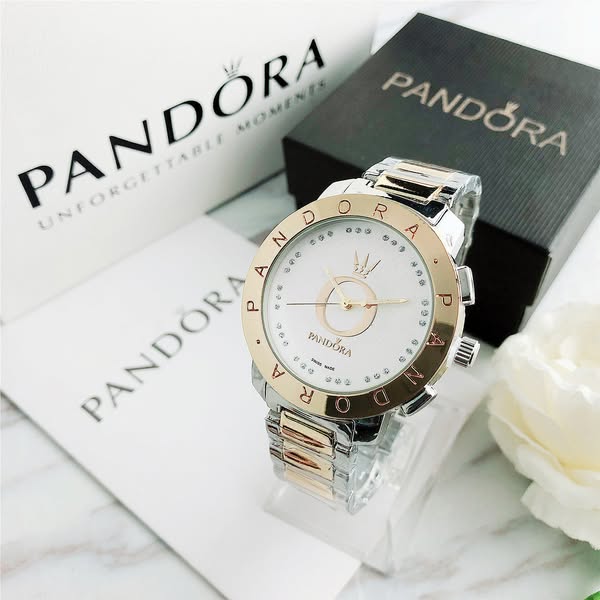 Women's Oversized Round Engraved Bezel Watch