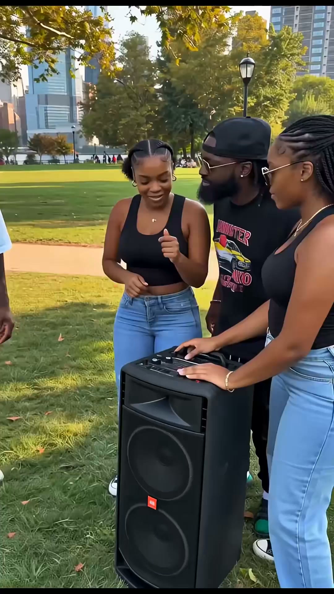 Small Speaker Bold Energy