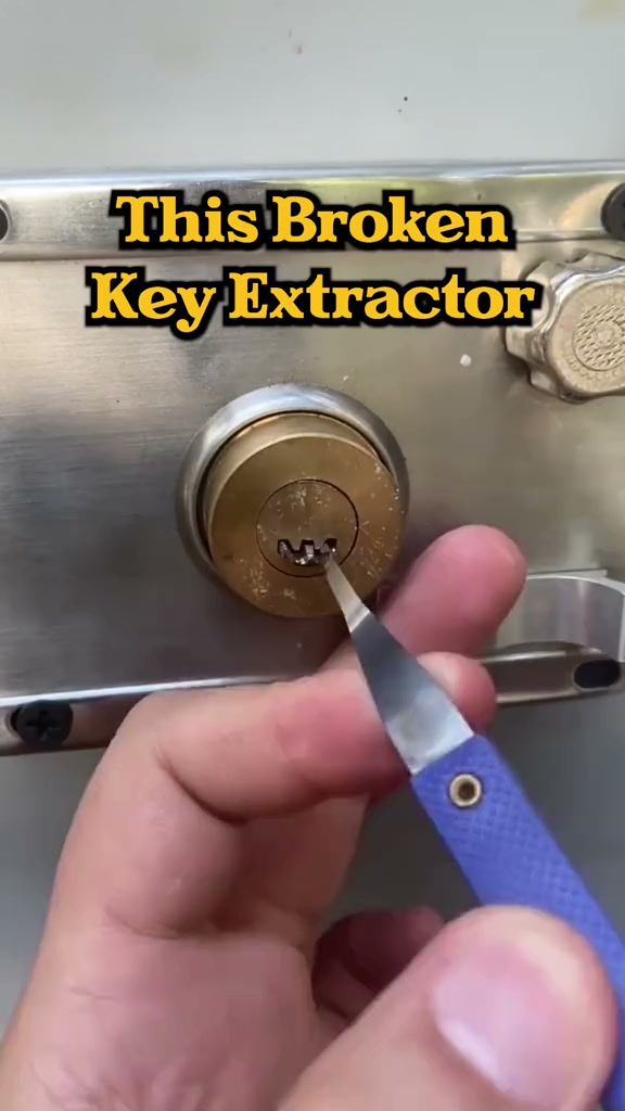 12 pc Broken Key Extractor and Removal Tool Set - Fix jammed locks and keyholes