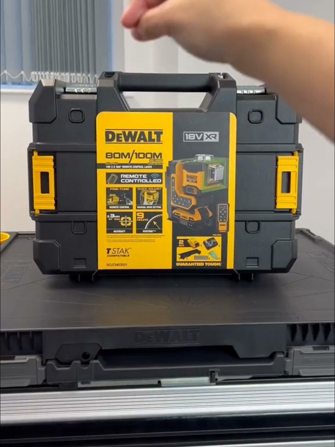DEWALT DCLE34035D1 18V XR® 3×360° | Nivelação Remota de Alta Precisão