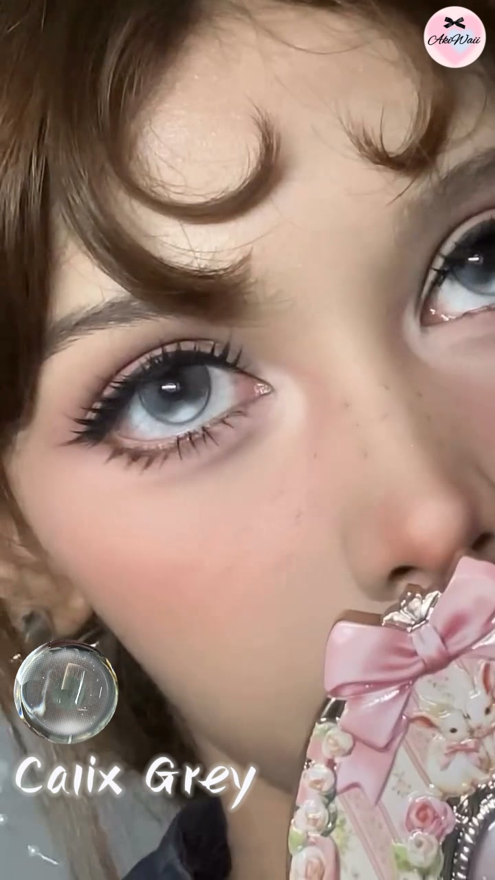 Your Costume Starts With Your Eyes