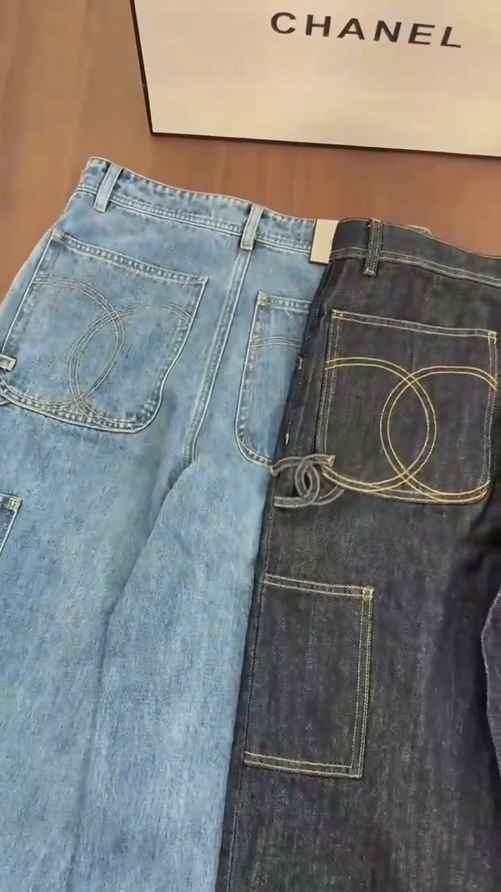 Hundreds of clothes for you to choose