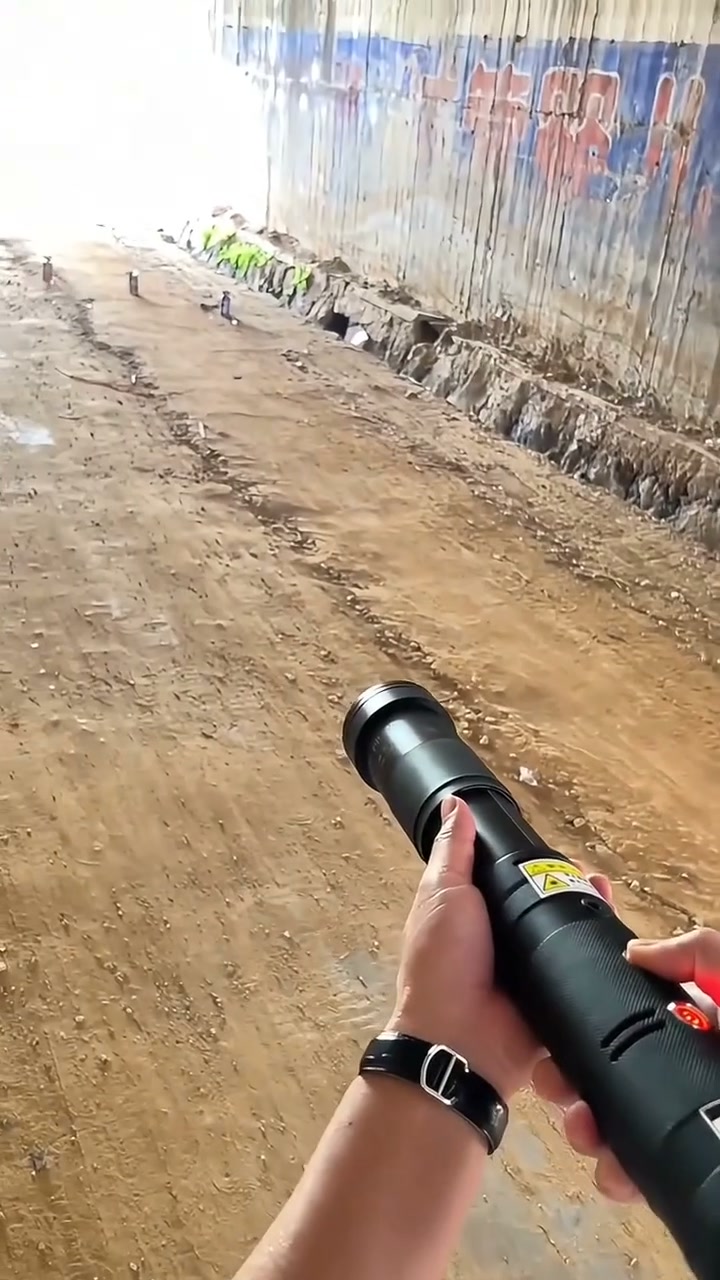Adjustable Infrared Laser Pointer Built for Dark Environment Work
