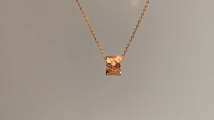 Everyday Essential – Looks Great with