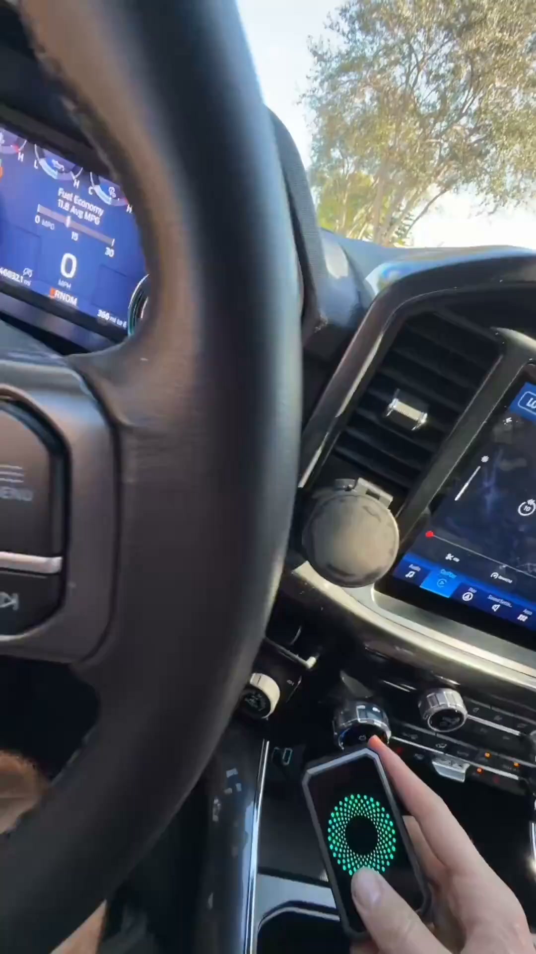 Netflix & YouTube im Auto