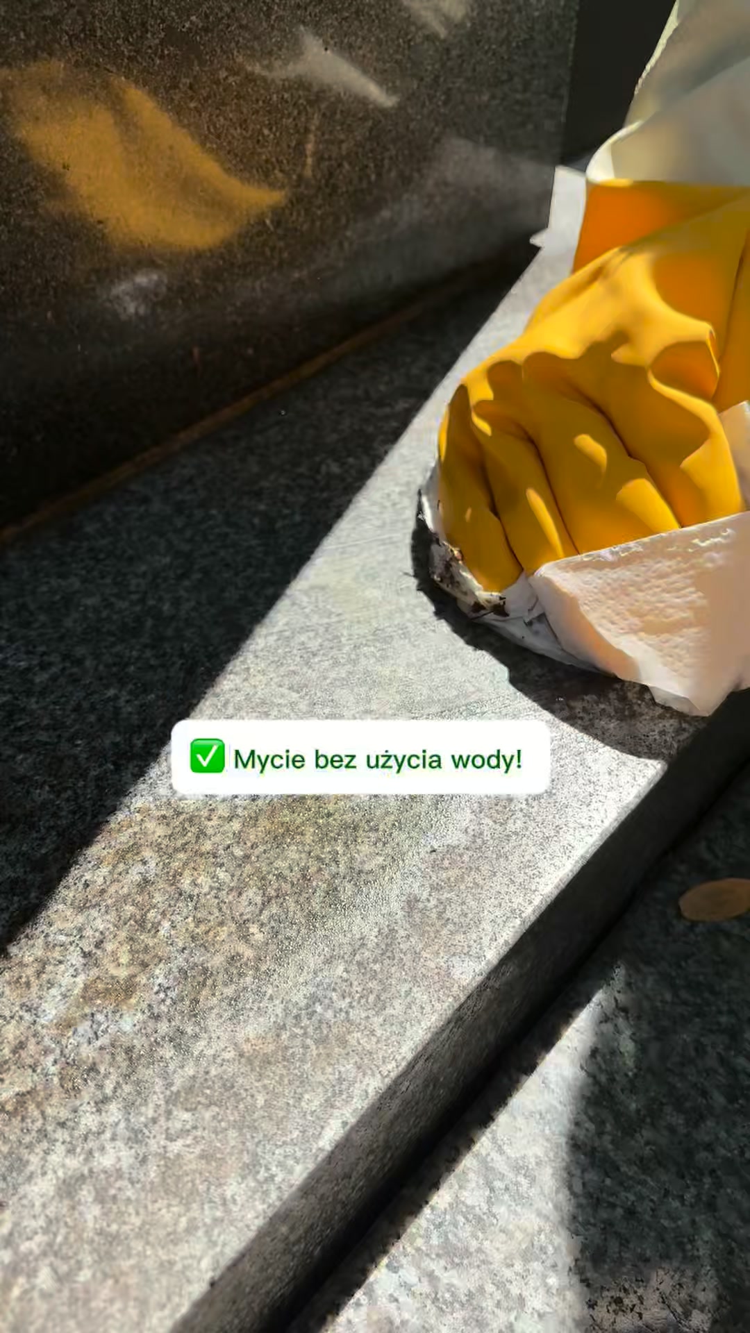Skuteczny płyn do czyszczenia i konserwacji nagrobków