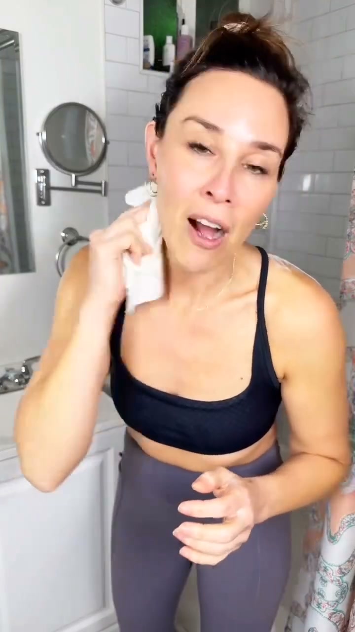 Anúncio de Eloise Casey