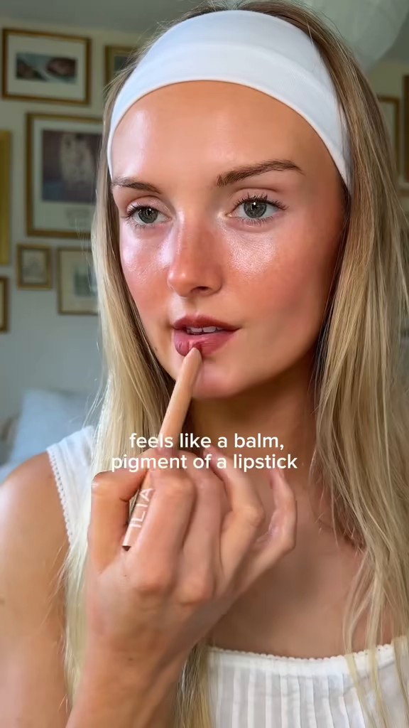 Shop Lip Sketch