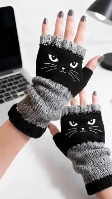 Knitted Fingerless Gloves