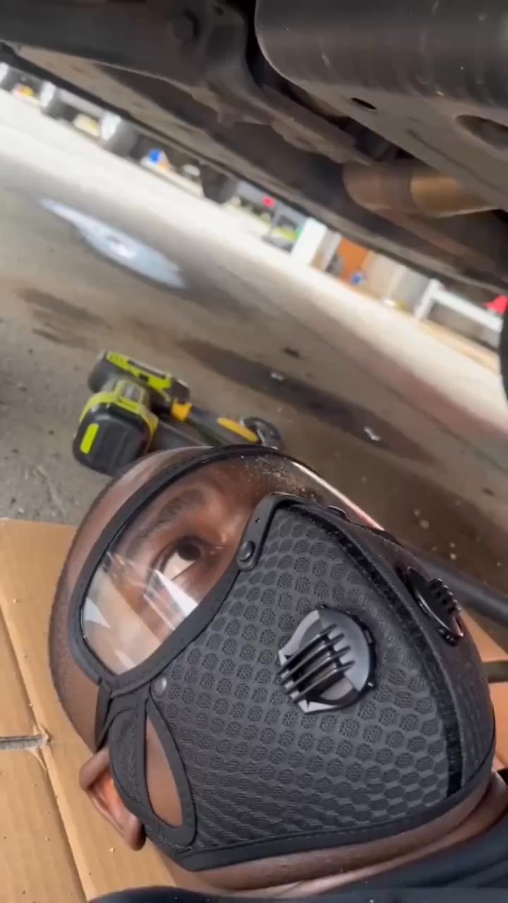 Reusable Carbon Filter Dust Mask – Built for Active Lifestyles