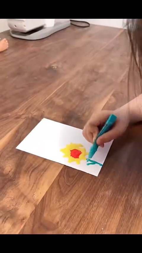 Flach zeichnen, erhitzen und zusehen, wie es „aufpoppt“ und sich aufbläht!