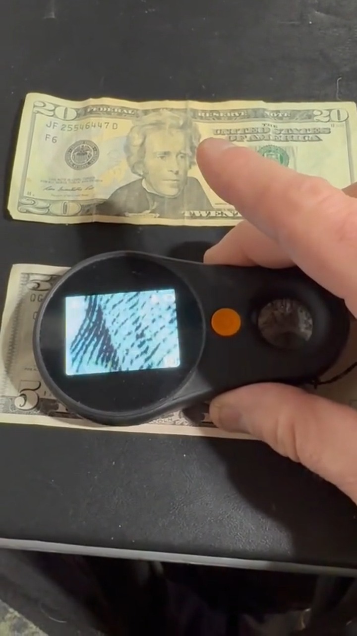 Portable Handheld Magnifying Glass