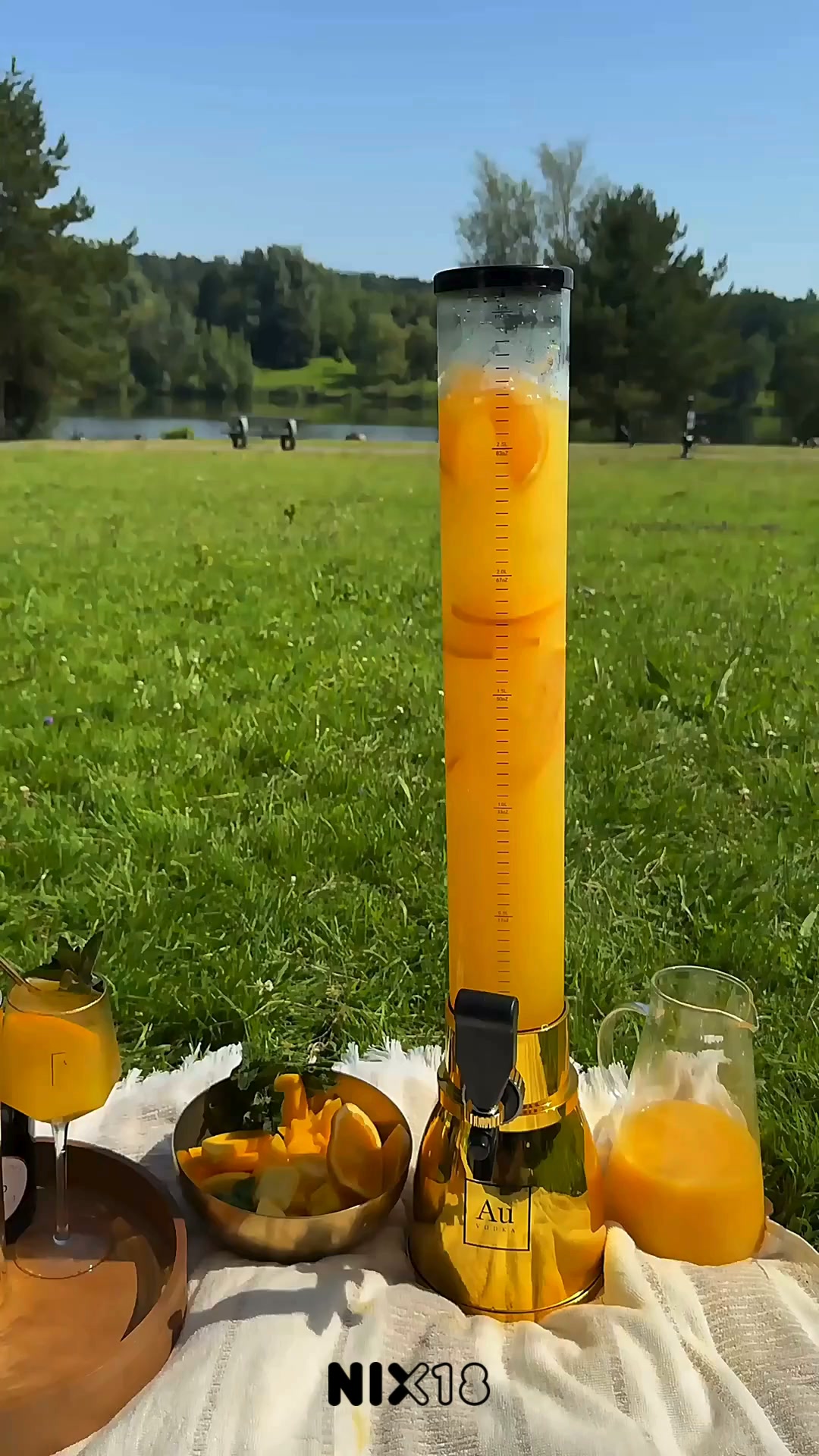 NIEUW Au Cocktail Tower