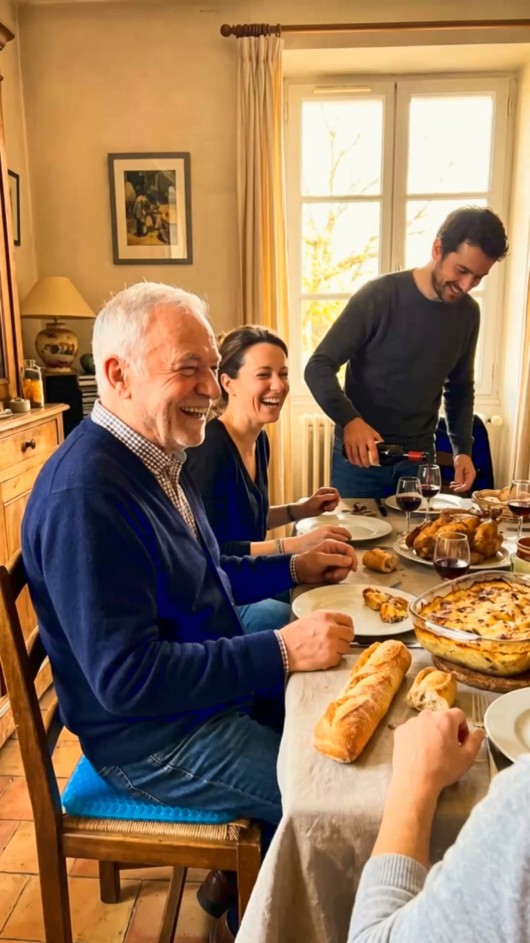 Resté à table jusqu'au café. Sans se lever.