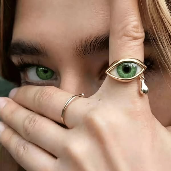 Art Meets Elegance: Teardrop Eye Ring