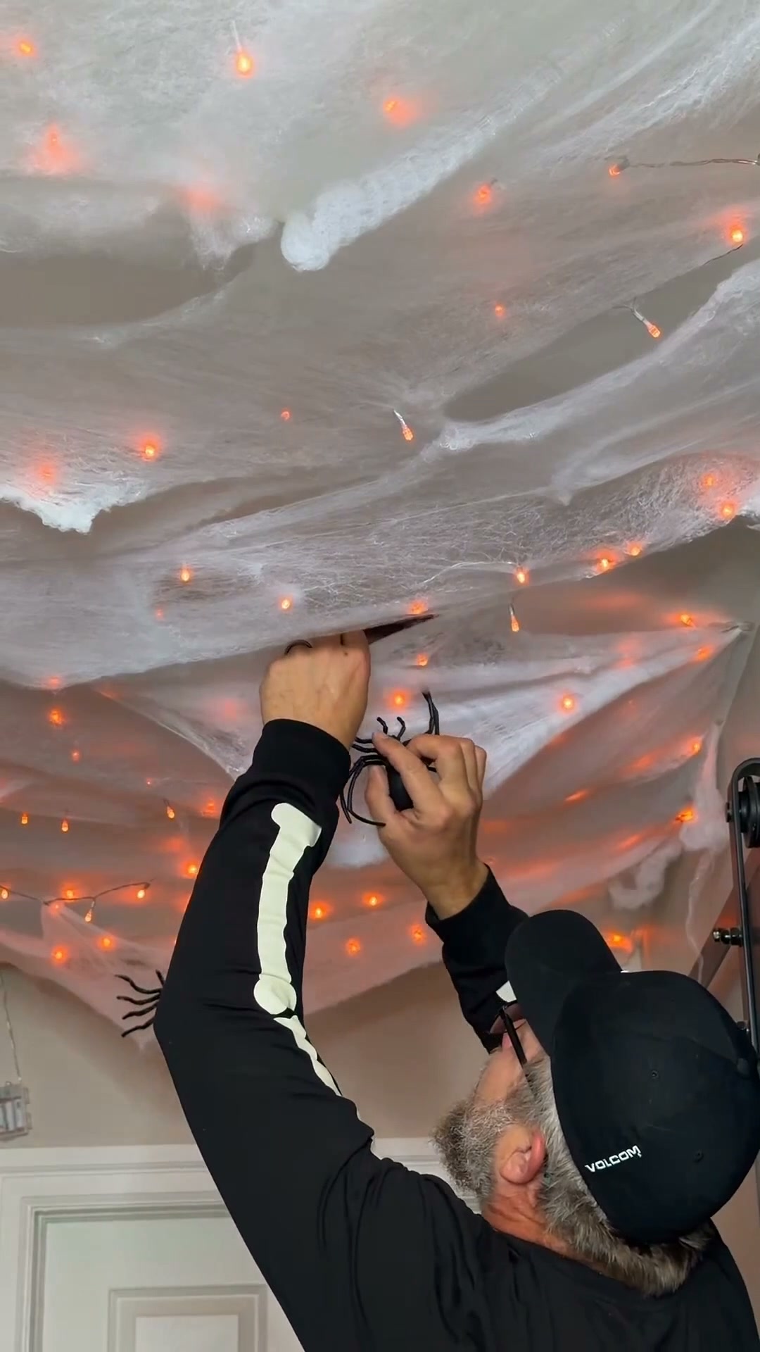 Halloween Spider Web Decorations with 32FT String Lights, 300 sqft Stretch Cobwebs