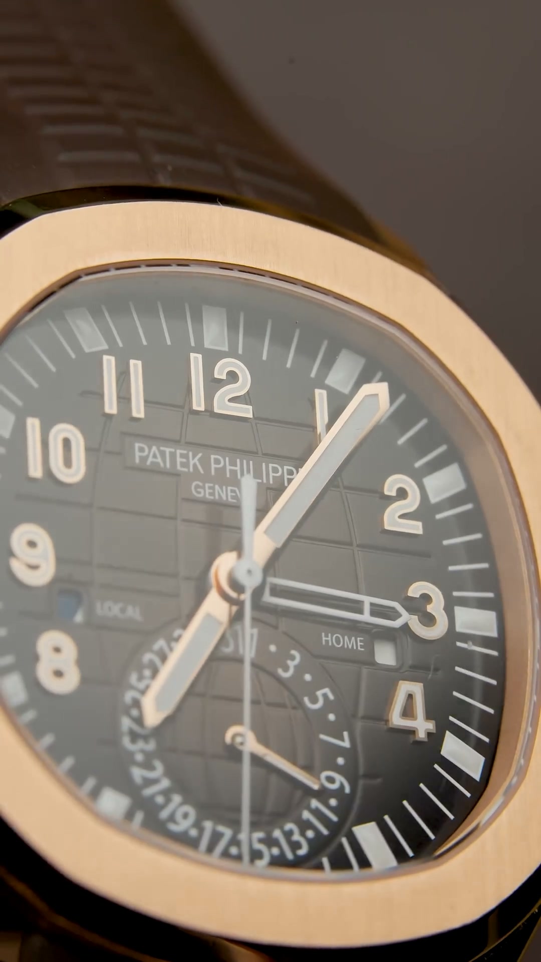 One Watch. Endless Prestige. Aquanaut 5167R