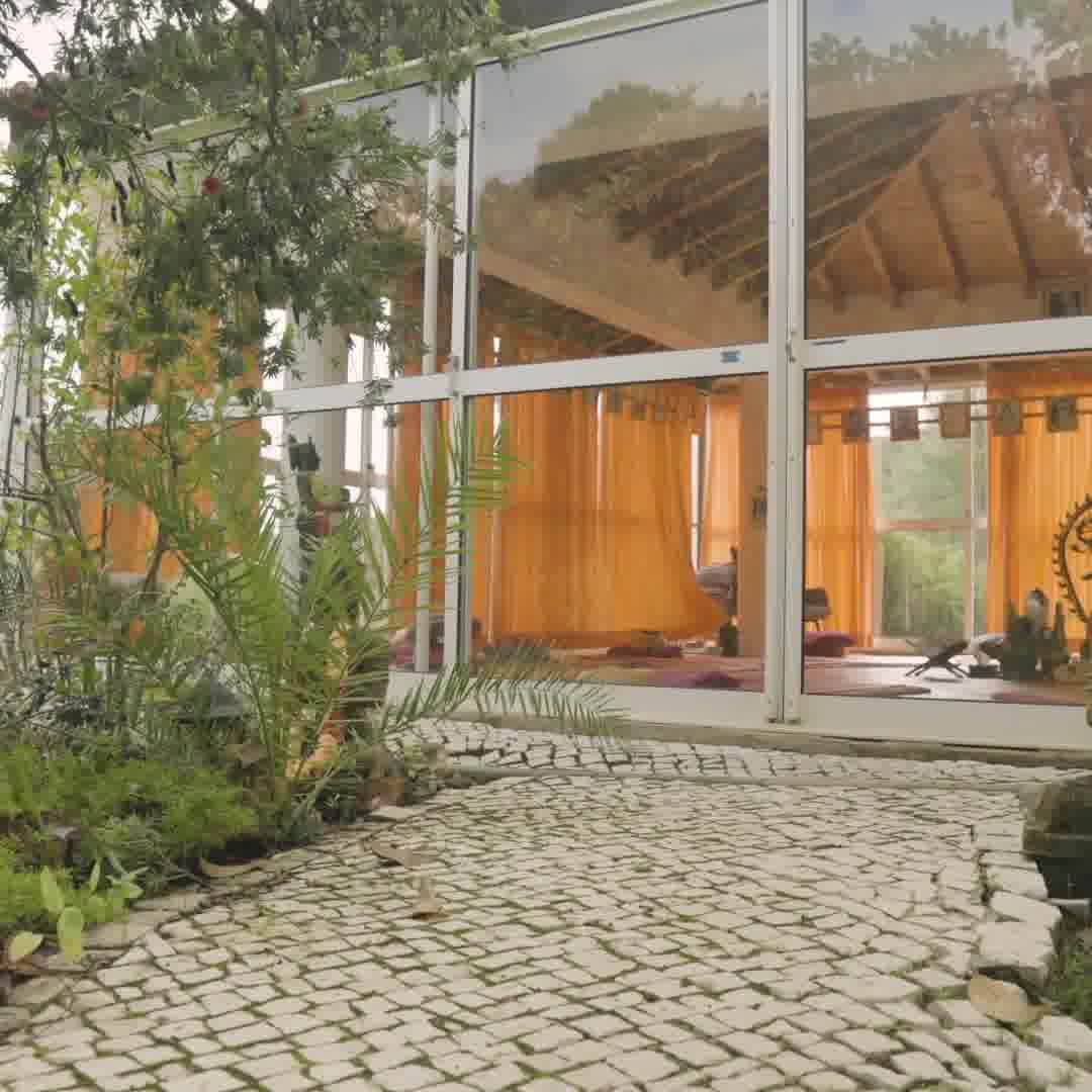 Juice Detox & Yoga Retreats for Body Mind & Spirit