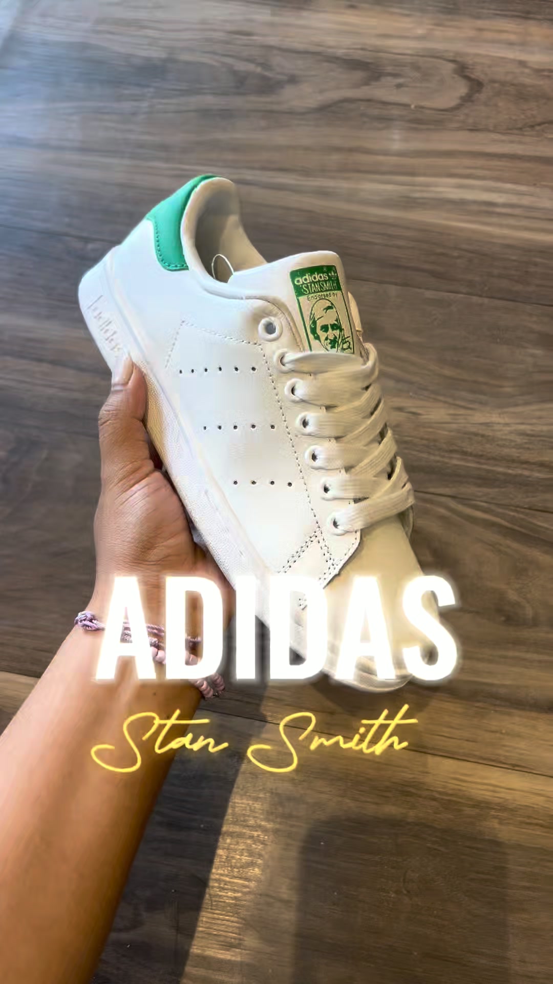 Classic Stan Smith + 3 Free Socks