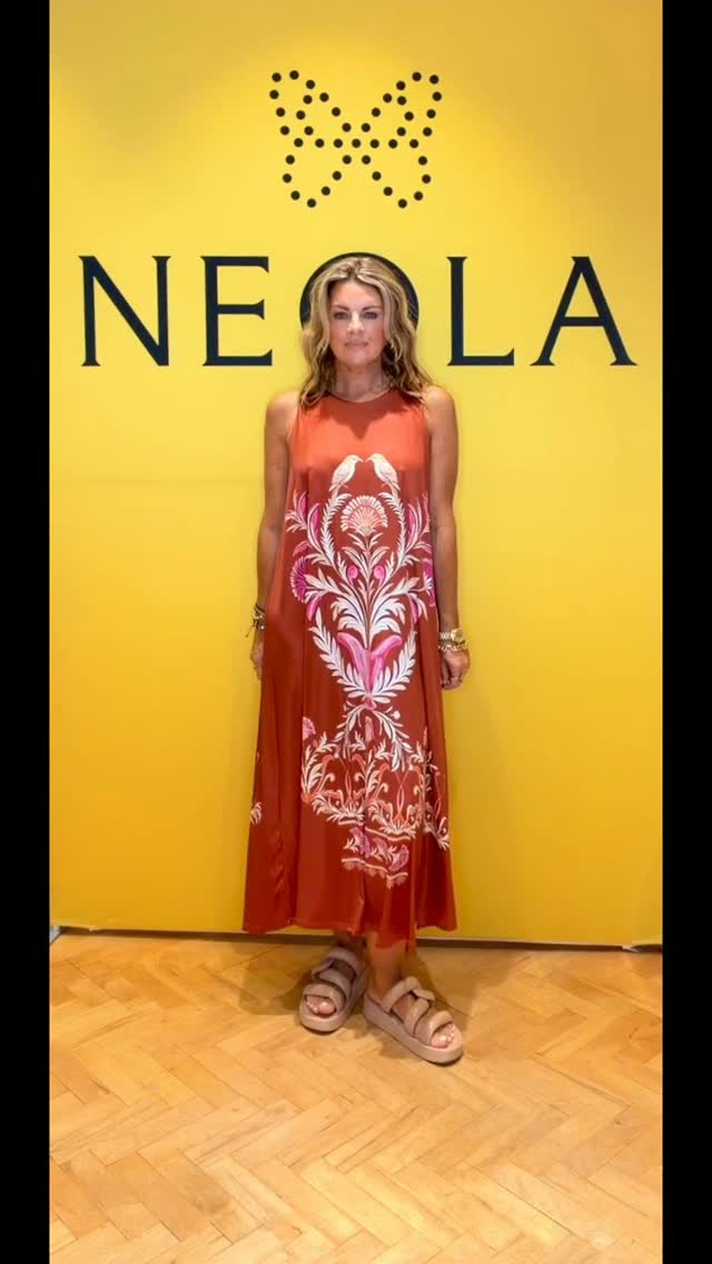 Anúncio de Neola Apparel