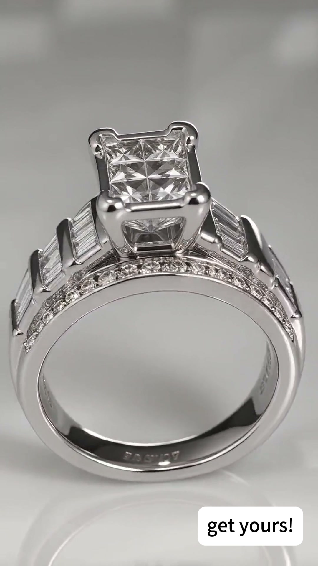 Glam Square Cluster Statement Ring